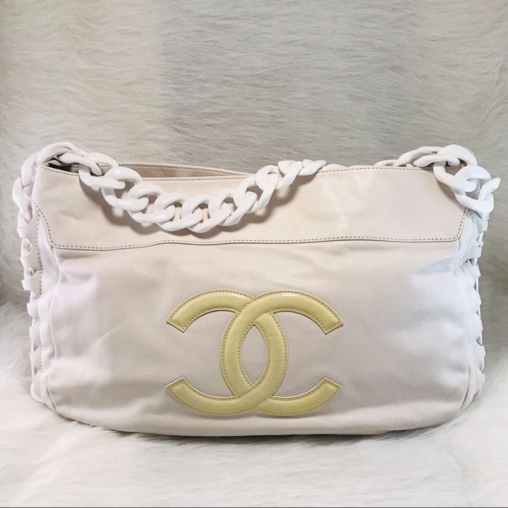 CHANEL Modern Rhodoid Chain Hobo White